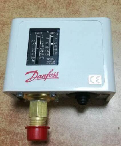 060-121766  Danfoss Pressure switch